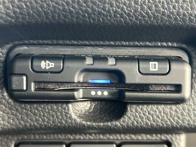 ホンダ Ｎ ＢＯＸ カスタム L 沖縄県 2021(令3)年 4.5万km プレミアムベルベットパープル・パール 純正ディスプレイオーディオ/（ＡＭ／ＦＭ／ＣＤ／ＢＴ）　/バックモニター　/衝突軽減　/片側パワスラ　/純正１４インチＡＷ　/クルコン　/前後ドラレコ　/ＥＴＣ　/パーキングアシスト　/スマートキー　/オートライト/LEDヘッドライト/USB入力端子/純正フロアマット/レーンキープアシスト