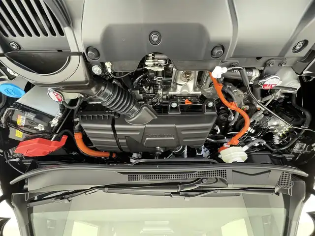 ホンダ ステップワゴン スパーダ eHEV 滋賀県 2025(令7)年 0.1千km クリスタルブラックパール 登録済未使用車/純正11.4インチナビ/【Bluetooth/CD/DVD/フルセグTV/Apple Carplay/Android Auto】/両側パワースライドドア/ハーフレザーシート/バックカメラ/ホンダセンシング/・衝突軽減ブレーキ/・先行車発進お知らせ機能/・歩行者事故低減ステアリング/・路外逸脱抑制機能/・標識認識機能/・渋滞追従機能付アダプティブクルーズコントロール/・車線維持支援システム/・トラフィックジャムアシスト（渋滞運転支援機能）/・ブラインドスポットインフォメーション/・誤発進抑制機能/・後方誤発進抑制機能/・近距離衝突軽減ブレーキ/・急アクセル抑制機能/・パーキングセンサーシステム/・オートハイビーム/・アダプティブドライビングビーム/LEDヘッドライト/パワーバックドア/D/Nシートヒーター/二列目オットマン/後席サンシェード/パドルシフト/プッシュスタート/スマートキー/ステアリングリモコン