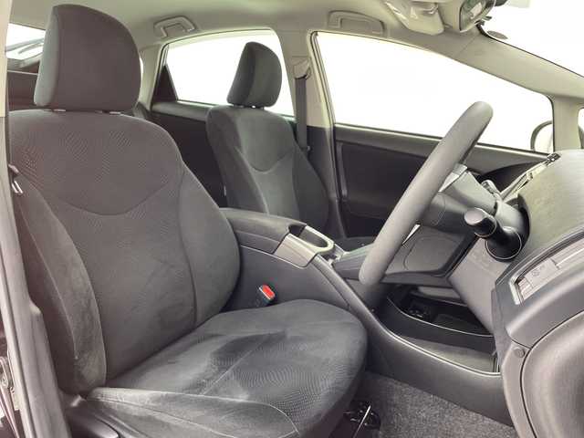 トヨタ プリウス S 大阪府 2014(平26)年 3.8万km ボルドーマイカメタリック 禁煙車/純正ナビ/　（Bluetooth/CD/DVD/ワンセグ）/バックカメラ/キセノンヘッドライト/オートライト/ステアリングリモコン/横滑り防止機能/盗難防止装置/電格ミラー/スマートキー/ETC