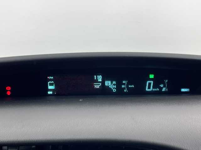 トヨタ プリウス S 大阪府 2014(平26)年 3.8万km ボルドーマイカメタリック 禁煙車/純正ナビ/　（Bluetooth/CD/DVD/ワンセグ）/バックカメラ/キセノンヘッドライト/オートライト/ステアリングリモコン/横滑り防止機能/盗難防止装置/電格ミラー/スマートキー/ETC