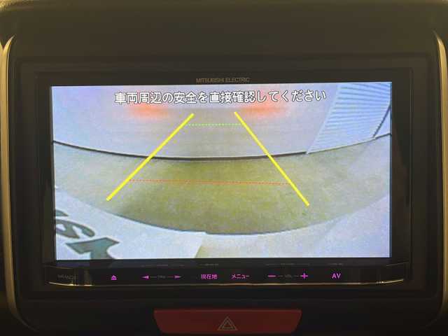 ホンダ Ｎ ＢＯＸ カスタム G ターボ Lパッケージ 熊本県 2015(平27)年 6.7万km プレミアムホワイトパールⅡ MITSUBISHI製メモリナビ/オートライト/ECONスイッチ/パドルシフト/純正フロアマット/ドアバイザー/CTBA/ドアロック連動ミラー/ステアリングスイッチ/ETC/両側パワースライドドア/革巻きステアリング