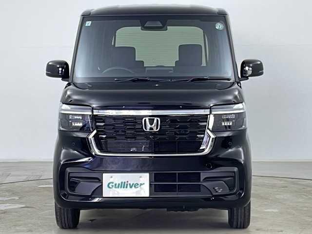 ホンダ Ｎ ＢＯＸ カスタム 道央・札幌 2024(令6)年 1.1万km クリスタルブラックパール ・4WD/・社外ナビ＆CD＆DVD＆BT＆SD/・バックカメラ/・左パワースライドドア/・スマートキー/・ドアミラーヒーター/・前席シートヒーター/・ホンダセンシング/・衝突軽減ブレーキ/・ACC先行車検知/・先行車発進お知らせ/・レーンキープアシスト/・路外逸脱抑制機能/・リアパーキングセンサー/・LEDヘッドライト/・オートマチックハイビーム
