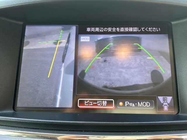 日産 エルグランド 250HWS アーバンクロム 埼玉県 2012(平24)年 12.7万km ブリリアントホワイトパール (株)IDOMが運営する【じしゃロン熊谷店】の自社ローン専用車両になりますこちらは現金またはオートローンご利用時の価格です。自社ローンご希望の方は別途その旨お申付け下さい/ワンオーナー/純正HDDナビ/　CD/DVD/ワンセグ/AM/FM/Bluetooth/AUX/アラウンドビューモニター/バックカメラ/前後コーナーセンサー/フリップダウンモニター/両側パワースライドドア/黒ハーフレザーシート/後席オットマン/後席カーテン付きレール/純正ドアバイザー/アルミペダル/ビルトインETC/HIDヘッドライト/ステアリングスイッチ/プッシュスタート/スマートキー