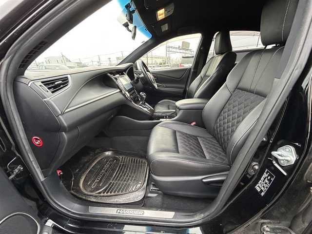 トヨタ ハリアー エレガンス 道央・札幌 2014(平26)年 7.9万km ブラック ４WD/ワンオーナー/寒冷地仕様/アルパインSDナビ/CD/DVD/BT/フルセグ/衝突被害軽減ブレーキ/横滑り防止装置/バックカメラ/ETC/ドライブレコーダー/ワイパーデアイサー/D席パワーシート/ハーフレザーシート/プッシュスタート/スマートキー/LEDヘッドライト/オートライト/電動格納ミラー/ウィンカーミラー/純正フロアマット/スペアキー