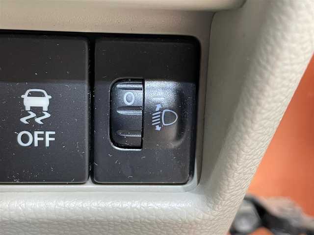 スズキ ワゴンＲ HYBRID FX 岩手県 2018(平30)年 2.4万km リフレクティブオレンジM ４WD/ヘッドアップディスプレイ/セーフティパッケージ/デュアルセンサーブレーキサポート/車線逸脱警報/誤発進抑制機能/先行車発進お知らせ機能/ハイビームアシスト/横滑り防止装置/アイドリングストップ/シートヒーター/オートエアコン/オートライト/ヘッドライトレベライザー/純正CDオーディオ/社外13インチアルミホイール