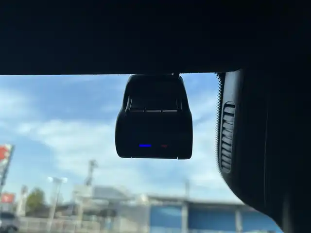 メルセデス・ベンツ Ａ２００ｄ AMGライン 滋賀県 2019(令1)年 2.9万km イリジウムシルバー アドバンスドパッケージ/レザーエクスクルーシブパッケージ/パノラマスライディングルーフ/ツートンカラーレザーシート/シートヒーター/３６０°カメラ/ETC/フルセグテレビ/アイドリングストップ/プッシュスタート/A-stop/ヘッドアップディスプレイ/純正AW１８インチ/純正ナビ