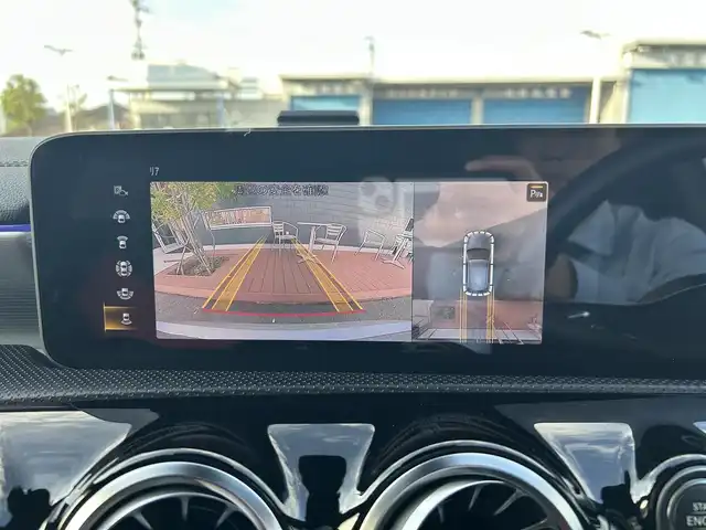 メルセデス・ベンツ Ａ２００ｄ AMGライン 滋賀県 2019(令1)年 2.9万km イリジウムシルバー アドバンスドパッケージ/レザーエクスクルーシブパッケージ/パノラマスライディングルーフ/ツートンカラーレザーシート/シートヒーター/３６０°カメラ/ETC/フルセグテレビ/アイドリングストップ/プッシュスタート/A-stop/ヘッドアップディスプレイ/純正AW１８インチ/純正ナビ