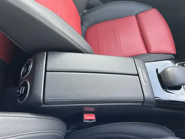 メルセデス・ベンツ Ａ２００ｄ AMGライン 滋賀県 2019(令1)年 2.9万km イリジウムシルバー アドバンスドパッケージ/レザーエクスクルーシブパッケージ/パノラマスライディングルーフ/ツートンカラーレザーシート/シートヒーター/３６０°カメラ/ETC/フルセグテレビ/アイドリングストップ/プッシュスタート/A-stop/ヘッドアップディスプレイ/純正AW１８インチ/純正ナビ