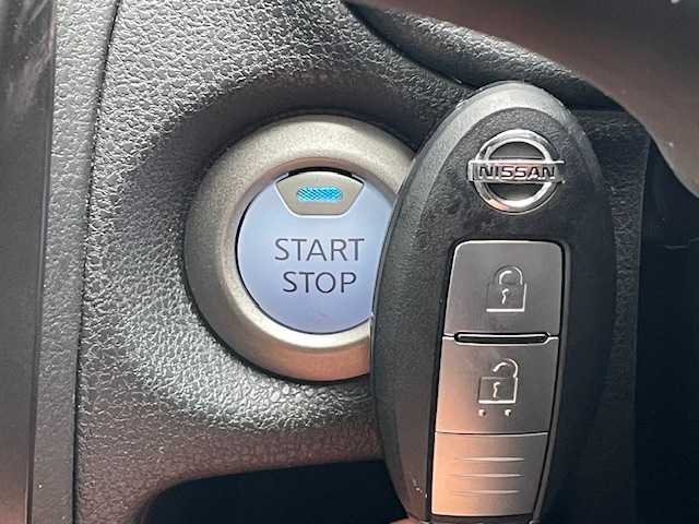 日産 ノート 茨城県 2020(令2)年 5万km ガーネットレッド/スーパーブラック 2トーン 純正ナビ/純正アルミホイール/全方位カメラ/ETC/前ドラレコ/前後コーナーセンサー/クルーズコントロール/デジタルインナーミラー/LEDオートライト/フルセグTV/Bluetooth/エマージェンシーブレーキ/ハイビームアシスト