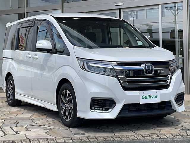ホンダ ステップワゴン スパーダ ホンダセンシング 静岡県 2018(平30)年 5.4万km プラチナホワイトパール 純正ナビ/・CD/DVD/・SD/・Bluetooth/・USB/・フルセグTV/・Music Rack/・iPod/ホンダセンシング/●衝突軽減ブレーキ〈CMBS〉/●誤発進抑制機能/●歩行者事故低減ステアリング/●路外逸脱抑制機能/●ACC〈アダプティブ・クルーズ・コントロール〉/●LKAS〈車線維持支援システム〉/●先行車発進お知らせ機能/●標識認識機能/主要装備/・バックカメラ/・前後ドライブレコーダー/・後席フリップダウンモニター/・両側パワースライドドア/・ＬＥＤヘッドライト/・パドルシフト/・アイドリングストップ/・純正１６インチＡＷ/・わくわくゲート