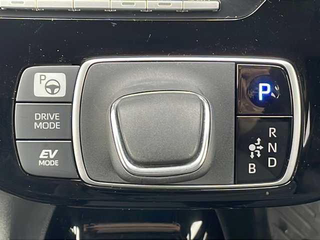 トヨタ アクア G 三重県 2021(令3)年 4.8万km プラチナホワイトパールマイカ 全方位カメラ　ＡＣ１００Ｖ　ＢＳＭ　衝突軽減ブレーキ　純正ディスプレイオーディオ　ＭＡＰ／ＢＴ／ＴＶ／カープレイ　保証書　取扱説明書　レーダークルーズコントロール　ＥＴＣ２．０　ＬＥＤヘッドライト