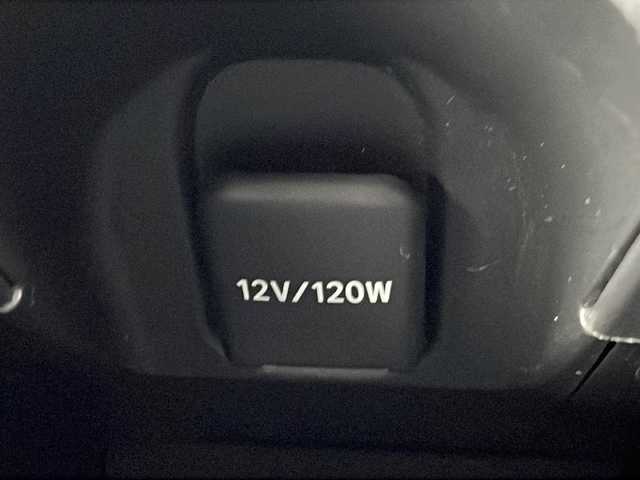 トヨタ アクア G 三重県 2021(令3)年 4.8万km プラチナホワイトパールマイカ 全方位カメラ　ＡＣ１００Ｖ　ＢＳＭ　衝突軽減ブレーキ　純正ディスプレイオーディオ　ＭＡＰ／ＢＴ／ＴＶ／カープレイ　保証書　取扱説明書　レーダークルーズコントロール　ＥＴＣ２．０　ＬＥＤヘッドライト