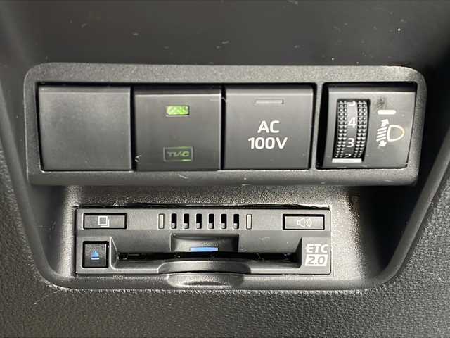 トヨタ アクア G 三重県 2021(令3)年 4.8万km プラチナホワイトパールマイカ 全方位カメラ　ＡＣ１００Ｖ　ＢＳＭ　衝突軽減ブレーキ　純正ディスプレイオーディオ　ＭＡＰ／ＢＴ／ＴＶ／カープレイ　保証書　取扱説明書　レーダークルーズコントロール　ＥＴＣ２．０　ＬＥＤヘッドライト