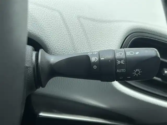 トヨタ プリウス S 福島県 2016(平28)年 5.5万km アティチュードブラックマイカ 4WD/純正9inSDナビ/　【フルセグ/CD/DVD/BT/USB/SD/HDMI】/社外エアロ（F/R/S）/トヨタセーフティセンス/バックカメラ/ステアリングスイッチ/レーダークルーズコントロール/ビルトインETC/LEDヘッドライト（AUTO機能付き）/　・フォグランプ/オートマチックハイビーム/レーンキープアシスト/横滑り防止機能/純正フロアマット/純正ドアバイザー