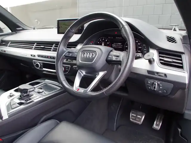 アウディ Ｑ７ 3．0TFSI クワトロ 埼玉県 2018(平30)年 6.5万km ディープブラックパールエフェクト ワンオーナー/パノラマルーフ /ブラックレザーシート /アダプティブクルーズコントロール /マトリクスLED /バーチャルコックピット /全周囲カメラ /CarPlay /MMIナビ シートHI /電動リアゲート /ETC /ドラレコ