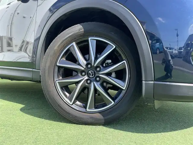 マツダ ＣＸ－５ XD Lパッケージ 香川県 2017(平29)年 4.3万km ディープクリスタルブルーマイカ 登録時走行距離：42684km/純正ディスプレイオーディオ/　CD DVD BT フルセグTV/バックカメラ/左前カメラ/アルパインフリップダウンモニター/衝突被害軽減装置/レーンキープアシスト/レーダークルーズコントロール/LEDヘッドライト/オートライト/フォグランプ/リアフォグ/パワーバックドア/ETC/ドライブレコーダー/MTモード付AT/電子パーキングブレーキ/ホワイトレザーシート/シートヒーター/パワーシート/シートメモリ/革巻きステアリング/ステアリングスイッチ/ステアリングヒーター/プッシュスタート/スマートキー