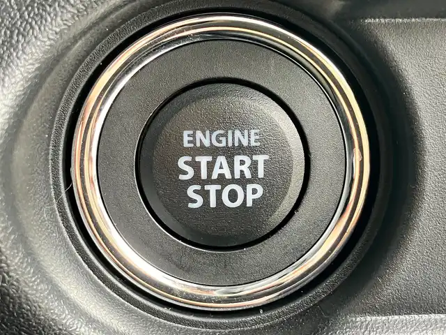 スズキ ジムニー XC 静岡県 2024(令6)年 0.2万km ミディアムグレー エンジンスタートボタン/パワーステアリング/パワーウィンドウ/アイドリングストップ/スマートキー/オートエアコン/クルーズコントロール/8インチナビ（CD/DVD/BT/フルセグ）/ドライブレコーダー全方位/純正フロアマット/純正アルミホイール/D席N席シートヒーター/背面タイヤ/ABS/横滑り防止装置/コーナーセンサー/センターデフロック/レーンキープアシスト/オートライト/オートマチックハイビーム/ダウンヒルアシストコントロール/LEDヘッドライト/W＋サイドエアバック/衝突軽減システム