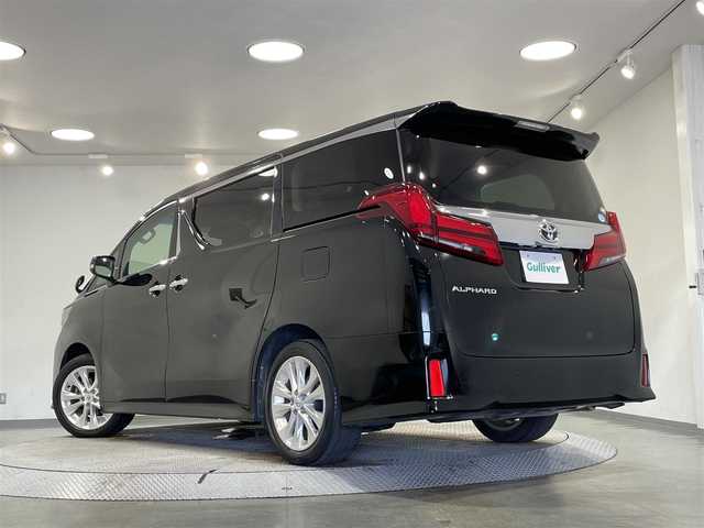 トヨタ アルファード S Aパッケージ 愛知県 2018(平30)年 5.8万km ブラック 純正１０インチナビ　/（AM/FM/CD・DVD再生/フルセグTV/SD/Bluetooth)/純正フリップダウンモニター　/トヨタセーフティセンス　/　　-プリクラッシュセーフティ/　　-レーントレーニングアシスト/　　-ロードサインアシスト/　　-先行車発進告知機能/　　-クリアランスソナー/　　-オートマチックハイビーム/レーダークルーズコントロール　/ＡＣ１００Ｖ　/両側パワースライドドア　/ビルトインＥＴＣ　/LEDヘッドライト/LEDフォグランプ/バックカメラ/プッシュスタート/　　-スマートキー/オットマン