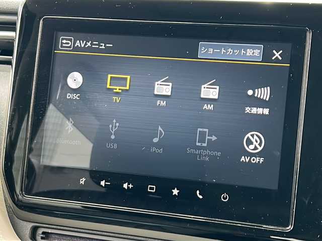 スズキ ソリオ HV MZ 愛知県 2022(令4)年 3.5万km ピュアホワイトP /禁煙車//ワンオーナー//純正ナビ・フルセグTV//全方位モニター//ETC//両側パワースライドドア//LEDオートライト//スズキセーフティサポート//前後ドライブレコーダー//アイドリングストップ//ステアスイッチ//前席シートヒーター//電動格納ミラーウインカー//デュアルカメラブレーキサポート//前後誤発進抑制制御//車線逸脱警報//ふらつき警報//先行車発進お知らせ//ハイビームアシスト//ACC//ドアバイザー//純正１５インチアルミ//純正フロアマット//新車保証書/取扱説明書//スペアキー