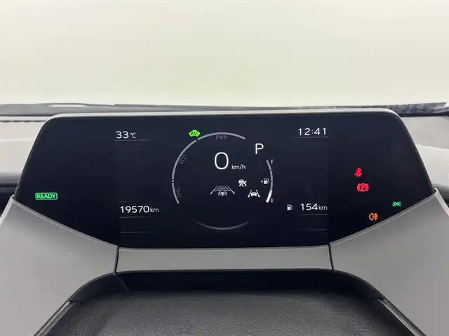 トヨタ プリウス Z 福井県 2023(令5)年 2万km アティチュードブラックマイカ 純正ディスプレイオーディオ　/アラウンドビューモニター/ガラスルーフ　/デジタルインナーミラー /ビルトインETC2.0/アダプティブクルーズコントロール　/トヨタセーフティーセンス　/置くだけ充電　/電動リアゲート　/電動パーキングブレーキ　/エアーシート/シートヒーター /ステアリングヒーター/運転席パワーシート/純正フォグ