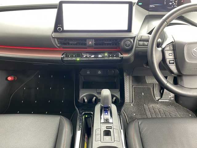 トヨタ プリウス Z 道央・札幌 2023(令5)年 2万km アティチュードブラックマイカ ・4WD/・純正ディスプレイオーディオ&TV&BT&Miracast　/・全方位カメラ/・サンルーフ/・パワーバックドア/・アダプティブクルーズコントロール　/・トヨタセーフティーセンス　/・デジタルインナーミラー /・運転席パワーシート/・前席ベンチレーション/・前席シートヒーター /・ステアリングヒーター/・ビルトインETC2.0/・置くだけ充電　　/・LEDヘッドライト/・オートライト/・オートハイビーム/・純正フォグ/・スマートキー