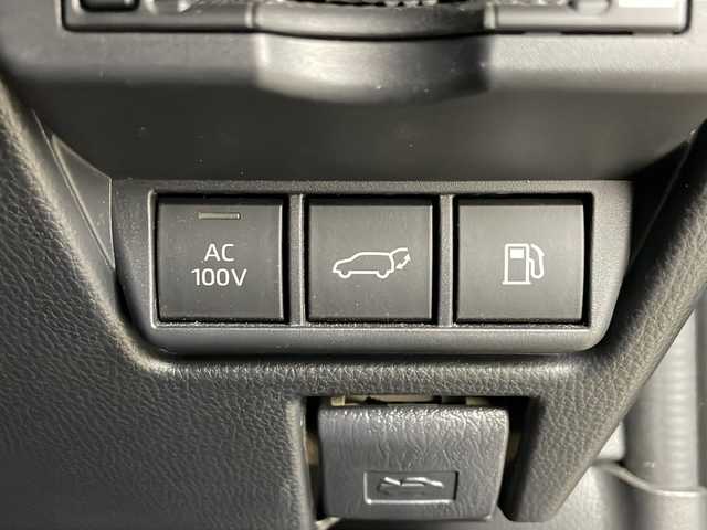 トヨタ プリウス Z 道央・札幌 2023(令5)年 2万km アティチュードブラックマイカ ・4WD/・純正ディスプレイオーディオ&TV&BT&Miracast　/・全方位カメラ/・サンルーフ/・パワーバックドア/・アダプティブクルーズコントロール　/・トヨタセーフティーセンス　/・デジタルインナーミラー /・運転席パワーシート/・前席ベンチレーション/・前席シートヒーター /・ステアリングヒーター/・ビルトインETC2.0/・置くだけ充電　　/・LEDヘッドライト/・オートライト/・オートハイビーム/・純正フォグ/・スマートキー