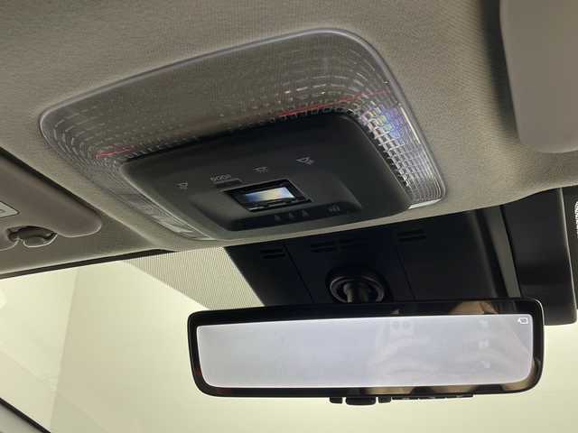 トヨタ プリウス Z 道央・札幌 2023(令5)年 2万km アティチュードブラックマイカ ・4WD/・純正ディスプレイオーディオ&TV&BT&Miracast　/・全方位カメラ/・サンルーフ/・パワーバックドア/・アダプティブクルーズコントロール　/・トヨタセーフティーセンス　/・デジタルインナーミラー /・運転席パワーシート/・前席ベンチレーション/・前席シートヒーター /・ステアリングヒーター/・ビルトインETC2.0/・置くだけ充電　　/・LEDヘッドライト/・オートライト/・オートハイビーム/・純正フォグ/・スマートキー