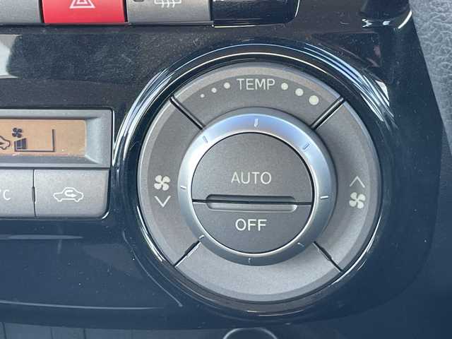 ダイハツ タント カスタム L 道央・札幌 2012(平24)年 7.8万km パールホワイトⅢ ４WD/ワンオーナー/純正SDナビ/AM/FM/BT/SD/CD/DVD/フルセグ/ETC/アイドリングストップ/片側スライドドア/スマートキー/キセノンヘッドライト/フォグランプ/電動格納ミラー/ウィンカーミラー/純正フロアマット/ドアバイザー/スペアキー/純正AW付夏タイヤ積込/155/65/R14/2016年/山4mm