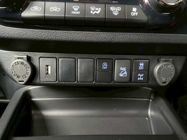 トヨタ ハイラックス Z 道北・旭川 2021(令3)年 4.3万km オキサイドブロンズM USトヨタ タコマルックグリル（社外）/リフトアップキット（社外）/ATOTOディスプレイオーディオ（社外）/バックカメラ/社外ベッドライナー（MAX LINER）/マッドフラップ（社外）/リアデフロック/プリクラッシュセーフティ/LDA/DAC/ETC/クルーズコントロール/アイドリングストップ/コーナーセンサー/4WD(切替）/フォグランプ（フロント、リア）/電格ミラー/17AW RAYS M9+（社外）/ダンロップ　グラントレックR/T 01（社外）/ GRフロントバンパ-（純正）/フェンダートリム（純正）/フロントカメラ＋モニターセット（社外）/社外パーツ取付有