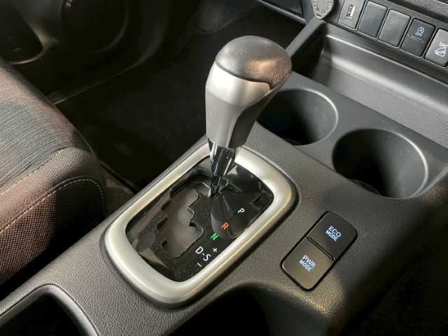 トヨタ ハイラックス Z 道北・旭川 2021(令3)年 4.3万km オキサイドブロンズM USトヨタ タコマルックグリル（社外）/リフトアップキット（社外）/ATOTOディスプレイオーディオ（社外）/バックカメラ/社外ベッドライナー（MAX LINER）/マッドフラップ（社外）/リアデフロック/プリクラッシュセーフティ/LDA/DAC/ETC/クルーズコントロール/アイドリングストップ/コーナーセンサー/4WD(切替）/フォグランプ（フロント、リア）/電格ミラー/17AW RAYS M9+（社外）/ダンロップ　グラントレックR/T 01（社外）/ GRフロントバンパ-（純正）/フェンダートリム（純正）/フロントカメラ＋モニターセット（社外）/社外パーツ取付有