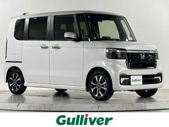ホンダ Ｎ ＢＯＸ カスタム コーディネートスタイル 佐賀県 2025(令7)年 0.1万km プラチナホワイトパール ホンダセンシング/両側パワースライドドア/レーダークルーズコントロール/電子パーキングブレーキ/ブレーキホールド/ハーフレザーシート/シートバックテーブル/純正14インチアルミホイール/スマートキー/ウィンカーミラー