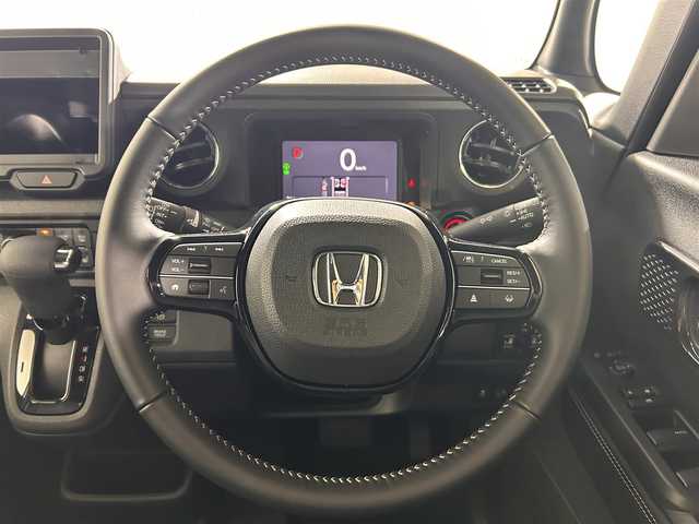 ホンダ Ｎ ＢＯＸ カスタム コーディネートスタイル 佐賀県 2025(令7)年 0.1万km プラチナホワイトパール ホンダセンシング/両側パワースライドドア/レーダークルーズコントロール/電子パーキングブレーキ/ブレーキホールド/ハーフレザーシート/シートバックテーブル/純正14インチアルミホイール/スマートキー/ウィンカーミラー