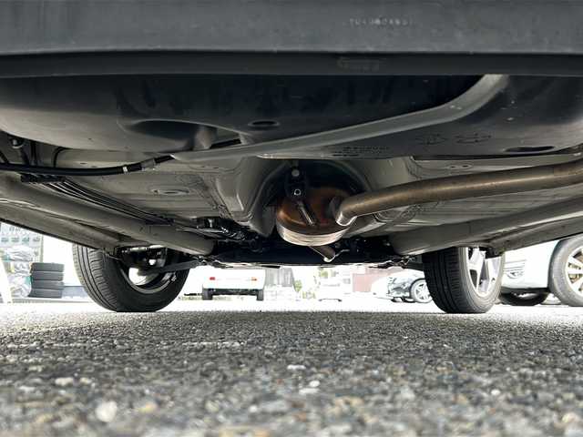 スズキ ハスラー Jスタイル 岐阜県 2022(令4)年 3.4万km ピュアホワイトパール/ガンメタリック2トーン 社外ナビ/ワンセグテレビ/AM/FM/Bluetooth/SMART USEN/ルーフレール/シートヒーター(D/N)/ドラレコ/アイドリングストップ/横滑り防止装置/クリアランスソナー/レーンキープアシスト/プリクラッシュセーフティー/プッシュスタート/スマートキー