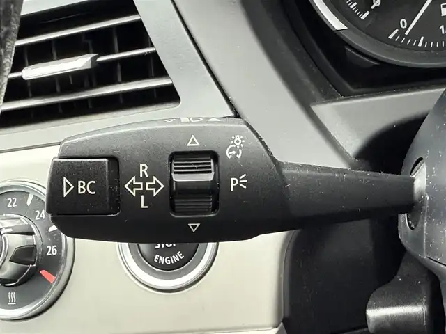 ＢＭＷ Ｚ４ sDrive23i 静岡県 2010(平22)年 3.5万km サファイアブラックP 純正ナビ/(CD/AM/FM/AUX/フルセグ)/速度警告/キーレスキー/ETC/ドライブレコーダー/フロアマット/純正17インチアルミホイール/保証書/取扱説明書/スペアキー