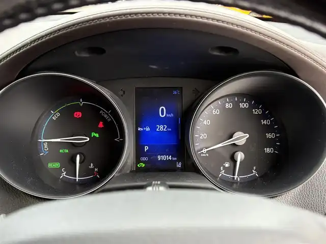 トヨタ Ｃ－ＨＲ G LEDエディション 大分県 2018(平30)年 9.1万km ホワイトパールクリスタルシャイン ・純正ナビ(CD/DVD/BT/USB/HDMI)/・バックモニター/・フルセグテレビ/・プリクラッシュセーフティ/・ブラインドスポットモニター/・コーナーセンサー/・レーダークルーズコントロール/・ETC 2.0/・ドライブレコーダー/・シートヒーター/・純正アルミホイール/・スマートキー&プッシュスタートボタン