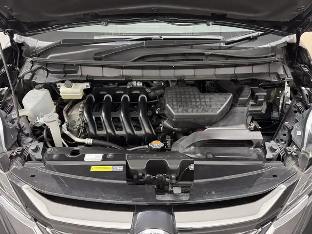 日産 セレナ ハイウェイスターVセレクションⅡ 三重県 2018(平30)年 1.9万km ダイヤモンドブラック S-HYBRID/FF/インパネCVT/純正 9インチナビ MM518D-L/（iPod/SD/FM/AM/TV/USB/Bluetooth/CD/DVD/Blu-ray/MUSIC STOCKER/HDMI/ドラレコ/AUX）/・純正 11インチ 後席モニター/インテリジェント アラウンドビューモニター（移動物検知機能付）*1/両側 ハンズフリーオートスライドドア/ドライブレコーダー 前方/ビルトイン ETC/安全/【OP】セーフティパックA/・踏み間違い衝突防止アシスト*/・インテリジェント パーキングアシスト*/・標識検知機能*/・インテリジェント DA（ふらつき警報）*/・フロント & バックソナー*/・LDW（車線逸脱警報）/・エマージェンシーブレーキ/装備/・定速クルーズコントロール/・前後 オートエアコン/・オートライト/・LEDヘッドライト/・フロントフォグライト/・ハイビームアシスト/・ヒーター付ドアミラー*1/・ステアリングスイッチ*1/・純正16inAW/・プッシュスタート/・保/取/ナビ取/・スマートキーx2/など/*1…セーフティパックAの装備