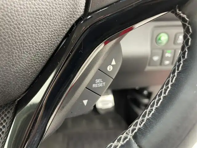 ホンダ ヴェゼル ハイブリッド Z ホンダセンシング 滋賀県 2020(令2)年 6.7万km プレミアムクリスタルレッドM 純正ナビ/バックカメラ/ETC/ハーフレザー/衝突被害軽減ブレーキ/レーダークルーズコントロール/レーンキープアシスト/オートライト/電動パーキング/オートホールド/純正アルミホイール