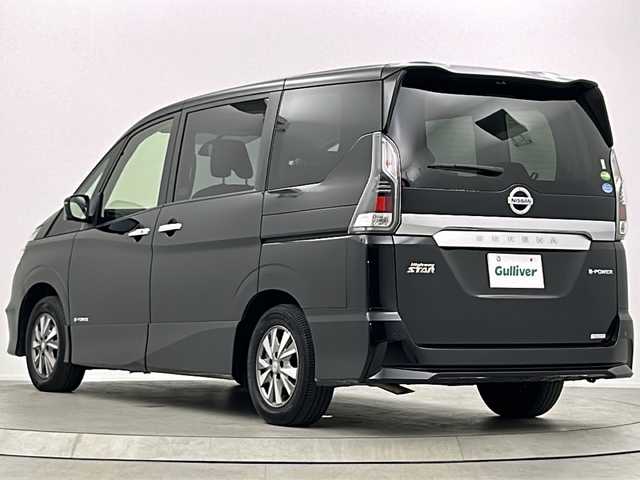 日産 セレナ e－パワー ハイウェイスター V 大阪府 2019(平31)年 2.4万km ダイヤモンドブラック 純正ナビ/・フルセグTV/・Bluetooth/・CD/DVD/・SDサーバー/純正後席フリップダウンモニター/プロパイロット/アラウンドビューモニター/レーダークルーズコントロール/エマージェンシーブレーキ/前後コーナーセンサー/車線逸脱防止/防水シート/シートヒーター/ステアリングヒーター/両側パワースライドドア/ハンズフリーパワースライドドア/ビルトインETC/LEDヘッドライト/オートライト