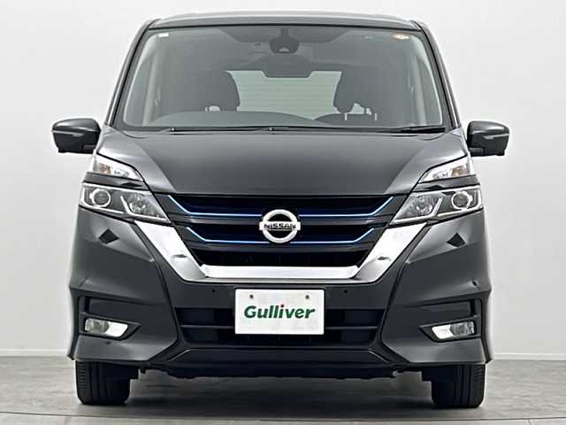 日産 セレナ e－パワー ハイウェイスター V 大阪府 2019(平31)年 2.4万km ダイヤモンドブラック 純正ナビ/・フルセグTV/・Bluetooth/・CD/DVD/・SDサーバー/純正後席フリップダウンモニター/プロパイロット/アラウンドビューモニター/レーダークルーズコントロール/エマージェンシーブレーキ/前後コーナーセンサー/車線逸脱防止/防水シート/シートヒーター/ステアリングヒーター/両側パワースライドドア/ハンズフリーパワースライドドア/ビルトインETC/LEDヘッドライト/オートライト