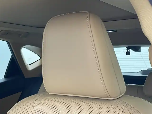 レクサス ＮＸ 350h バージョンL 岡山県 2023(令5)年 1.5万km ソニッククォーツ モデリスタエアロ（前・横・後下）/パノラマルーフ/レザーシート/純正14インチディスプレイオーディオ/　【ナビ/フルセグ/BT/Carplay】/デジタルインナーミラー/置くだけ充電/ルーフレール/100V電源/ブラインドスポットモニター/パノラミックビューモニター/追従型クルーズコントロール/オートハイビーム/三眼LEDヘッドライト（AUTO機能付き）/ビルトインETC2.0/全席シートヒーター/前席エアシート/前席パワーシート/電動リアゲート/衝突軽減ブレーキシステム/社外ドライブレコーダー（前後）　TZ-D305W/純正２０インチアルミホイール/コーナーセンサー（前後）/プッシュスタート/スマートキー×1/カードキー×1/取扱説明書