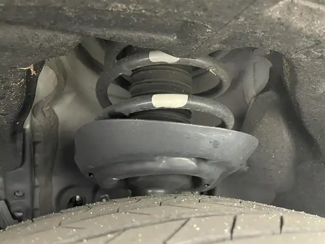 レクサス ＮＸ 350h バージョンL 岡山県 2023(令5)年 1.5万km ソニッククォーツ モデリスタエアロ（前・横・後下）/パノラマルーフ/レザーシート/純正14インチディスプレイオーディオ/　【ナビ/フルセグ/BT/Carplay】/デジタルインナーミラー/置くだけ充電/ルーフレール/100V電源/ブラインドスポットモニター/パノラミックビューモニター/追従型クルーズコントロール/オートハイビーム/三眼LEDヘッドライト（AUTO機能付き）/ビルトインETC2.0/全席シートヒーター/前席エアシート/前席パワーシート/電動リアゲート/衝突軽減ブレーキシステム/社外ドライブレコーダー（前後）　TZ-D305W/純正２０インチアルミホイール/コーナーセンサー（前後）/プッシュスタート/スマートキー×1/カードキー×1/取扱説明書