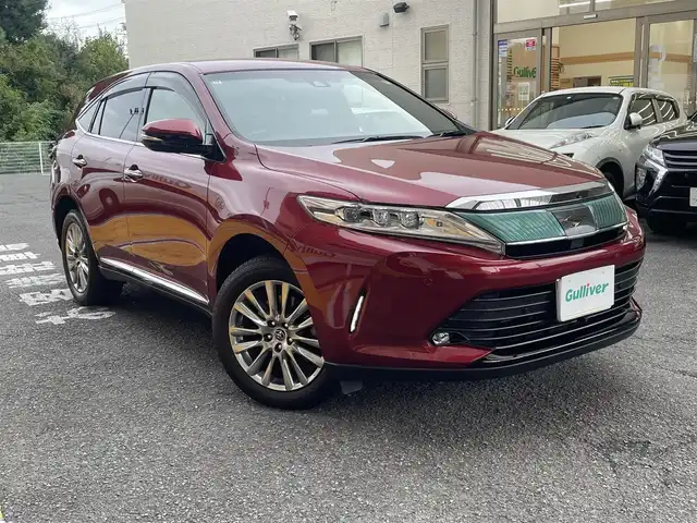 トヨタ ハリアー プレミアム 静岡県 2017(平29)年 3.8万km ダークレッドマイカメタリック ワンオーナー/純正9インチナビ/フルセグTV/DVD/CD/SD/MSV/BT/フロントカメラ/バックカメラ/ハーフレザーシート/パワーバックドア/前方ドライブレコーダー/プリクラッシュセーフティ/レーンキープアシスト/オートハイビーム/レーダークルーズコントロール/クリアランスソナー/3眼LEDライト/LEDヘッドライト/LEDフォグ/運転席パワーシート/ビルトインETC/ステアリングスイッチ/純正18インチAW/スマートキー×2/カードキー/保証書/取扱説明書/ナビ取扱説明書/H30/R2/R4/R6点検記録簿有