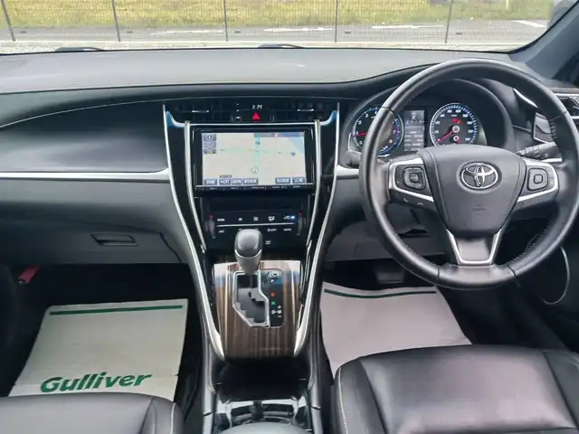 トヨタ ハリアー エレガンス 富山県 2014(平26)年 3.8万km ホワイトパールクリスタルシャイン 純正9型ナビ/フルセグTV/バックモニター/ドライブレコーダー/横滑り防止装置/LEDヘッドランプ/オートライト/革巻きステアリング/ステアリングスイッチ/ハーフレザーシート/運転席パワーシート/純正17インチアルミホイール/スマートキー/プッシュエンジンスタート/禁煙車