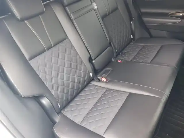 トヨタ ハリアー エレガンス 富山県 2014(平26)年 3.8万km ホワイトパールクリスタルシャイン 純正9型ナビ/フルセグTV/バックモニター/ドライブレコーダー/横滑り防止装置/LEDヘッドランプ/オートライト/革巻きステアリング/ステアリングスイッチ/ハーフレザーシート/運転席パワーシート/純正17インチアルミホイール/スマートキー/プッシュエンジンスタート/禁煙車