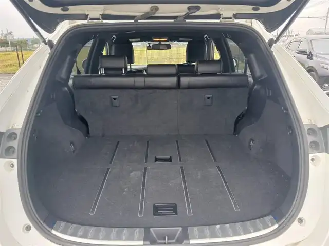 トヨタ ハリアー エレガンス 富山県 2014(平26)年 3.8万km ホワイトパールクリスタルシャイン 純正9型ナビ/フルセグTV/バックモニター/ドライブレコーダー/横滑り防止装置/LEDヘッドランプ/オートライト/革巻きステアリング/ステアリングスイッチ/ハーフレザーシート/運転席パワーシート/純正17インチアルミホイール/スマートキー/プッシュエンジンスタート/禁煙車