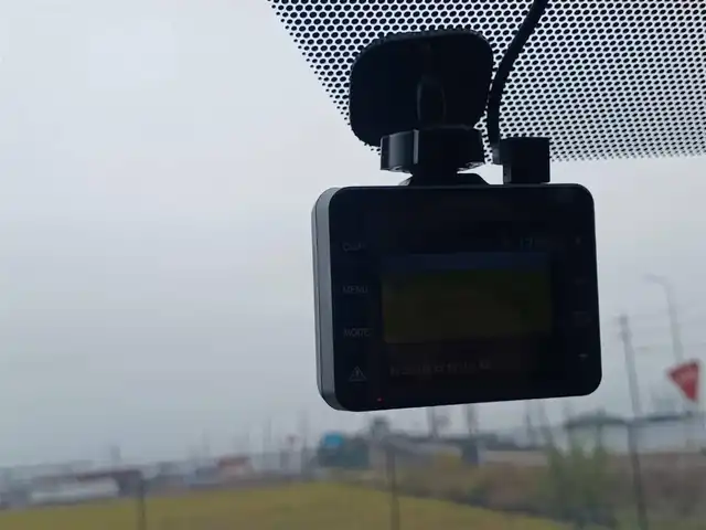 トヨタ ハリアー エレガンス 富山県 2014(平26)年 3.8万km ホワイトパールクリスタルシャイン 純正9型ナビ/フルセグTV/バックモニター/ドライブレコーダー/横滑り防止装置/LEDヘッドランプ/オートライト/革巻きステアリング/ステアリングスイッチ/ハーフレザーシート/運転席パワーシート/純正17インチアルミホイール/スマートキー/プッシュエンジンスタート/禁煙車