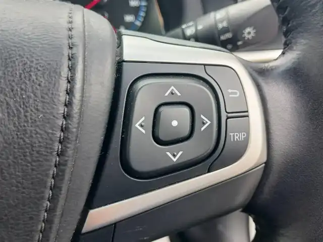 トヨタ ハリアー エレガンス 富山県 2014(平26)年 3.8万km ホワイトパールクリスタルシャイン 純正9型ナビ/フルセグTV/バックモニター/ドライブレコーダー/横滑り防止装置/LEDヘッドランプ/オートライト/革巻きステアリング/ステアリングスイッチ/ハーフレザーシート/運転席パワーシート/純正17インチアルミホイール/スマートキー/プッシュエンジンスタート/禁煙車