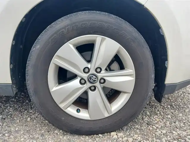 トヨタ ハリアー エレガンス 富山県 2014(平26)年 3.8万km ホワイトパールクリスタルシャイン 純正9型ナビ/フルセグTV/バックモニター/ドライブレコーダー/横滑り防止装置/LEDヘッドランプ/オートライト/革巻きステアリング/ステアリングスイッチ/ハーフレザーシート/運転席パワーシート/純正17インチアルミホイール/スマートキー/プッシュエンジンスタート/禁煙車