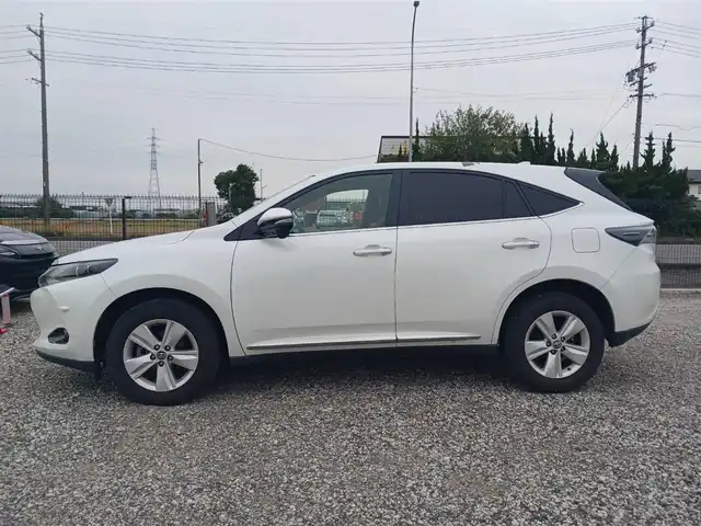 トヨタ ハリアー エレガンス 富山県 2014(平26)年 3.8万km ホワイトパールクリスタルシャイン 純正9型ナビ/フルセグTV/バックモニター/ドライブレコーダー/横滑り防止装置/LEDヘッドランプ/オートライト/革巻きステアリング/ステアリングスイッチ/ハーフレザーシート/運転席パワーシート/純正17インチアルミホイール/スマートキー/プッシュエンジンスタート/禁煙車