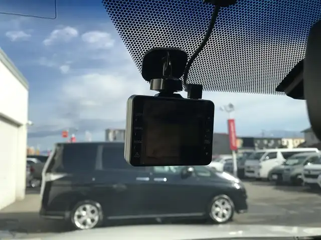 トヨタ ハリアー エレガンス 富山県 2014(平26)年 3.8万km ホワイトパールクリスタルシャイン 純正9型ナビ/フルセグTV/バックモニター/ドライブレコーダー/横滑り防止装置/LEDヘッドランプ/オートライト/革巻きステアリング/ステアリングスイッチ/ハーフレザーシート/運転席パワーシート/純正17インチアルミホイール/スマートキー/プッシュエンジンスタート/禁煙車